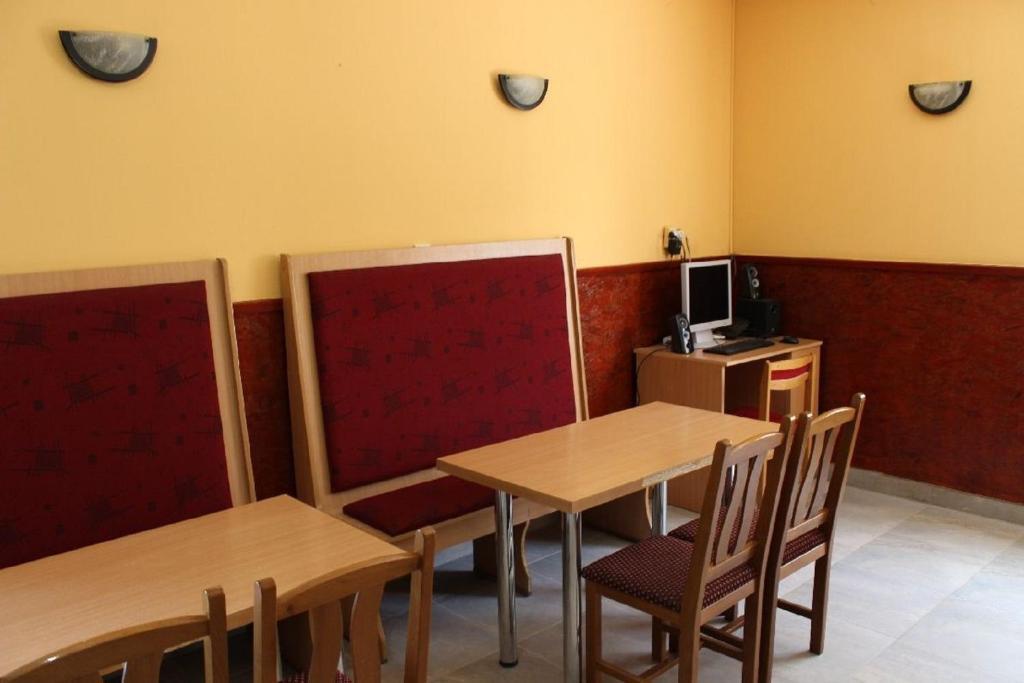 Alice Vendeghaz Bed & Breakfast Kalocsa Exterior photo